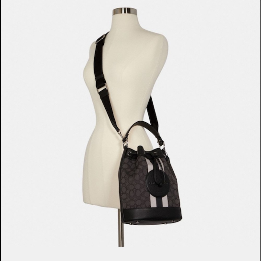 COACH Dempsey Drawstring Bucket Bag in Signature Jacquard 🆕